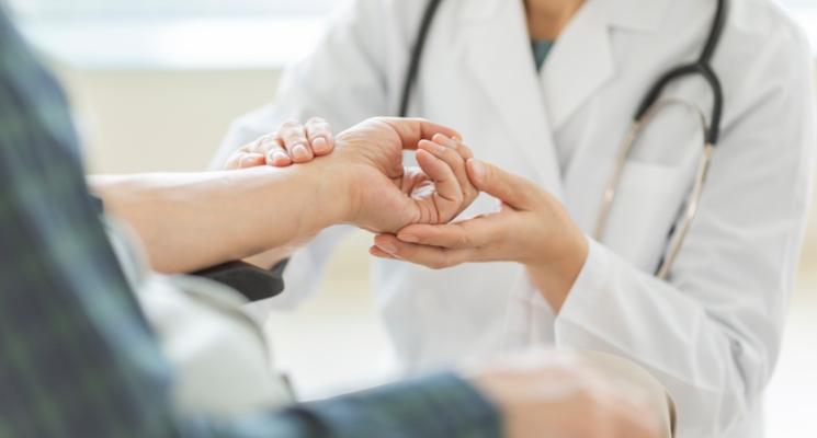 How to Choose a Reliable Doctor on Call in Dubai